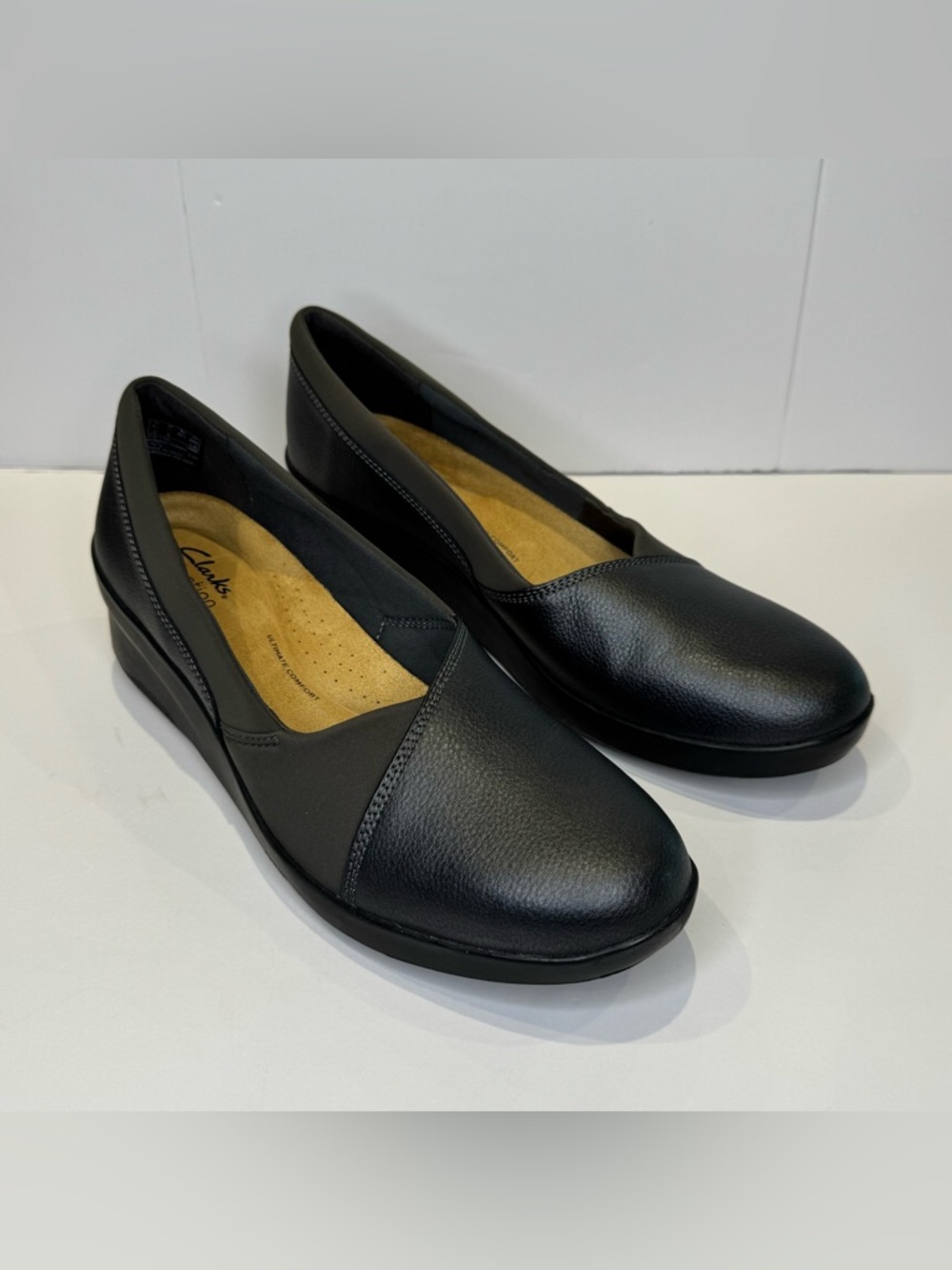 Clarks Collections Women's 11 Leather Suttyn Walk Comfort Slip On Dark Pewter